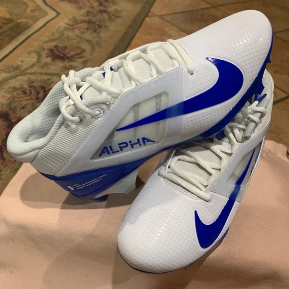 Nike Alpha Menace Pro 4 Premium Football Cleats